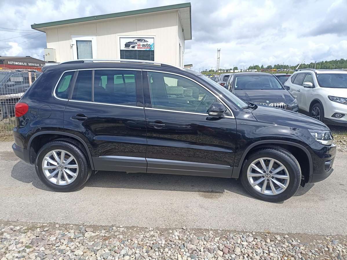 Volkswagen Tiguan - 4