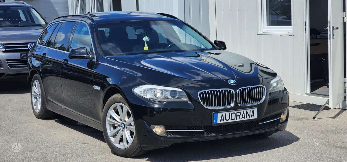 BMW 520, 2.0 l., universalas