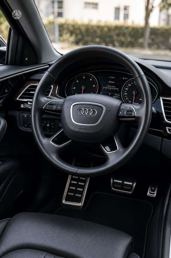 Audi A8, 4.0 l., Седан