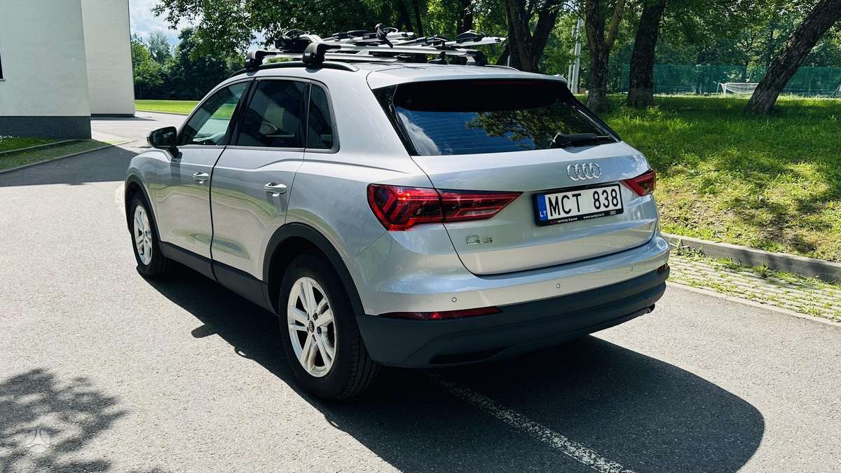 Audi Q3, 1.5 l., hatchback