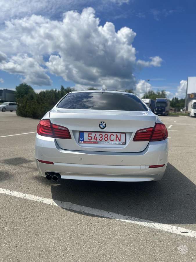 BMW 528, 3.0 l., Седан