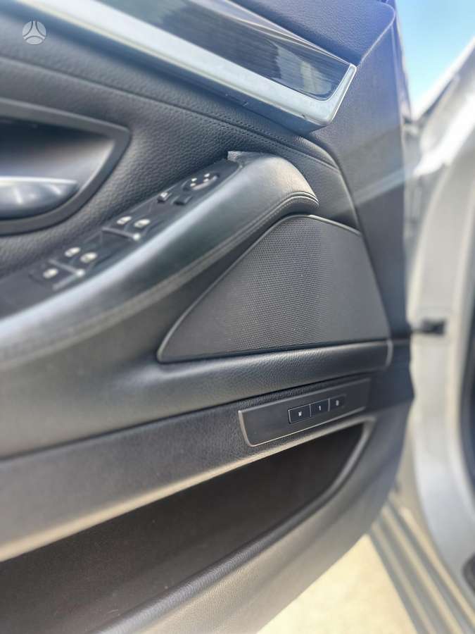 BMW 528, 3.0 l., Седан