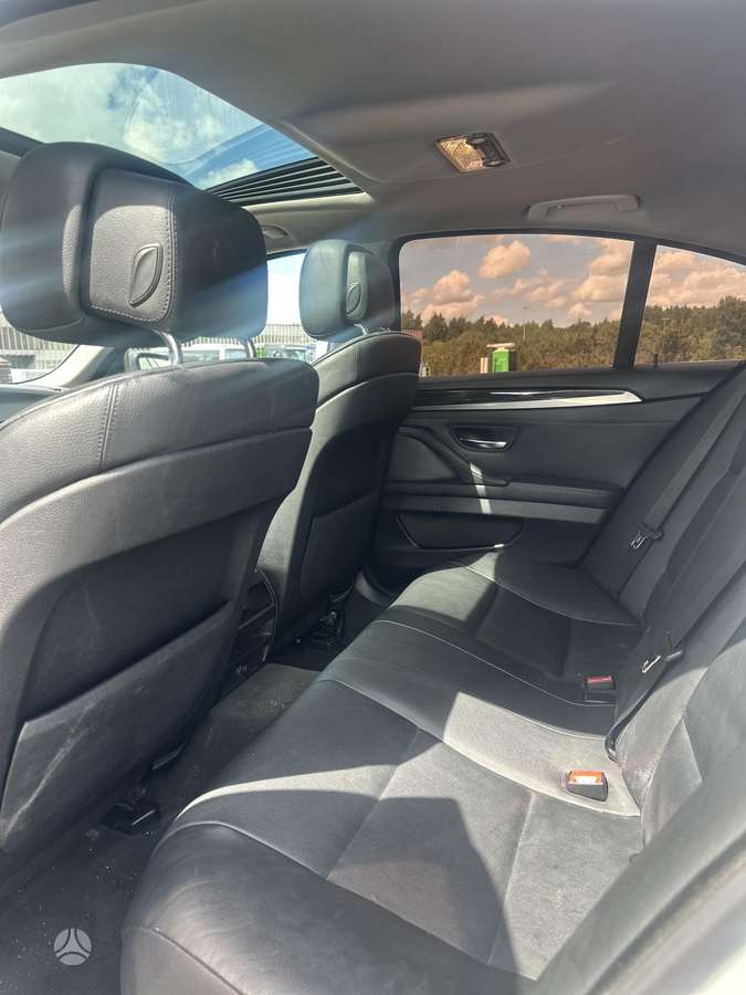 BMW 528, 3.0 l., Седан