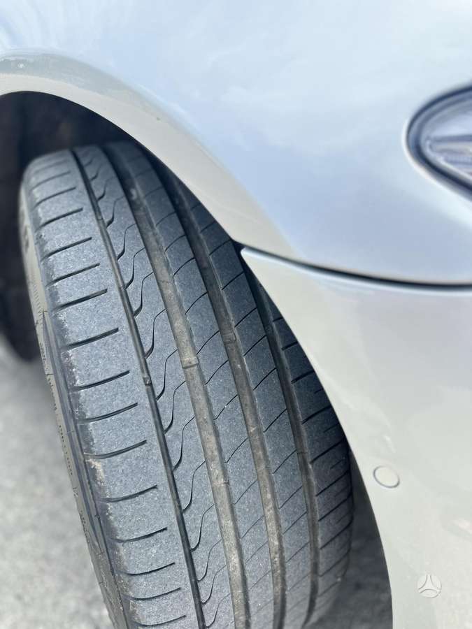 BMW 528, 3.0 l., Седан