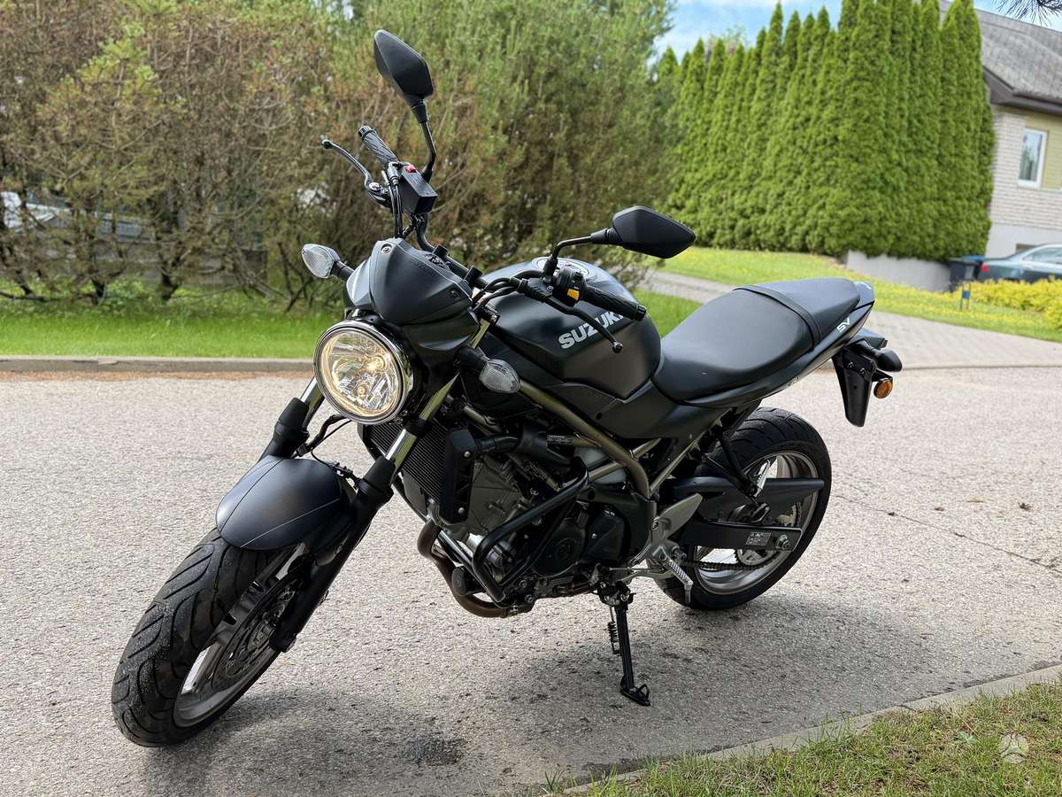 Suzuki SV 650cc, street / classic