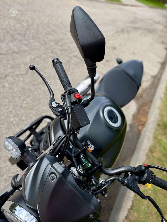 Suzuki SV 650cc, street / classic