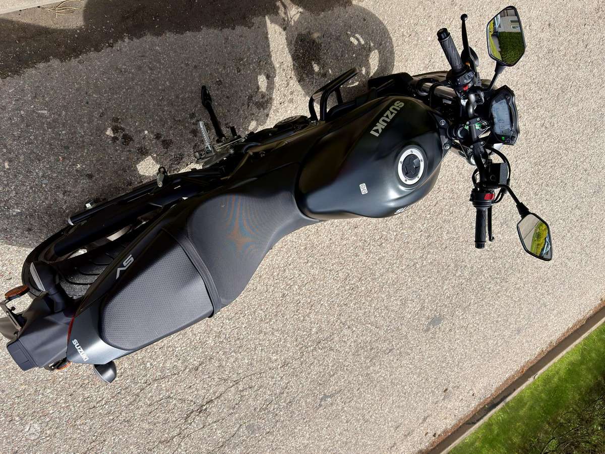 Suzuki SV 650cc, street / classic