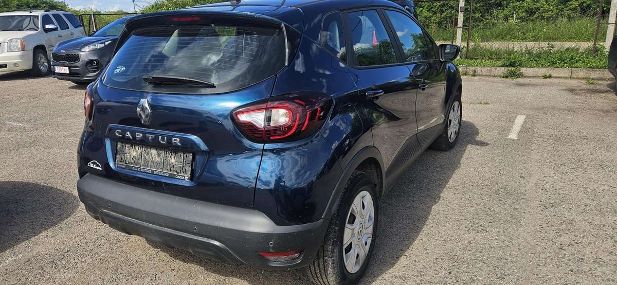 Renault Captur, 0.9 l., Минивэн