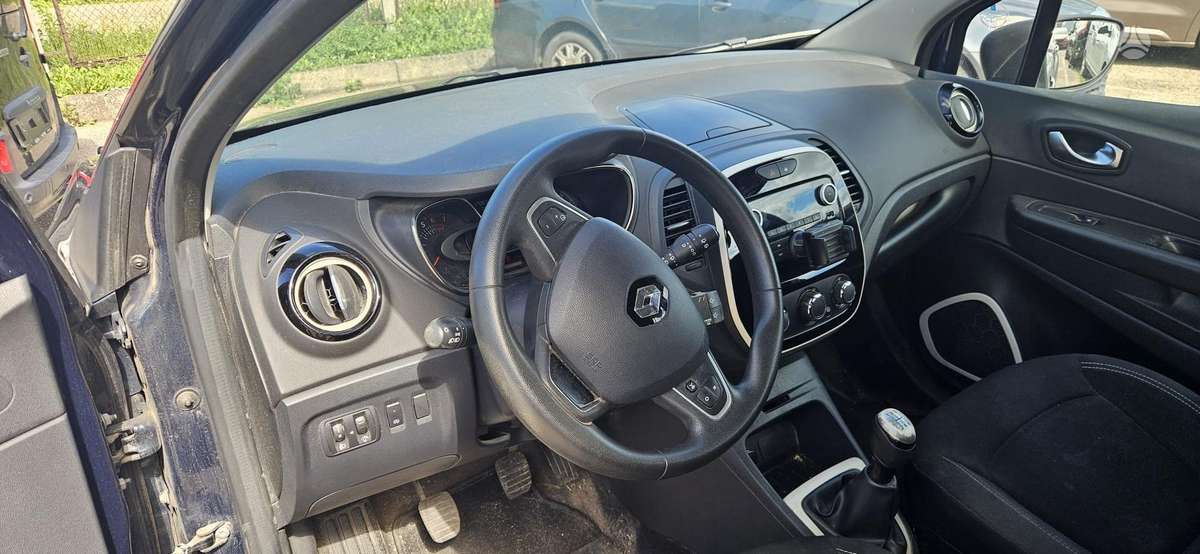 Renault Captur, 0.9 l., Минивэн