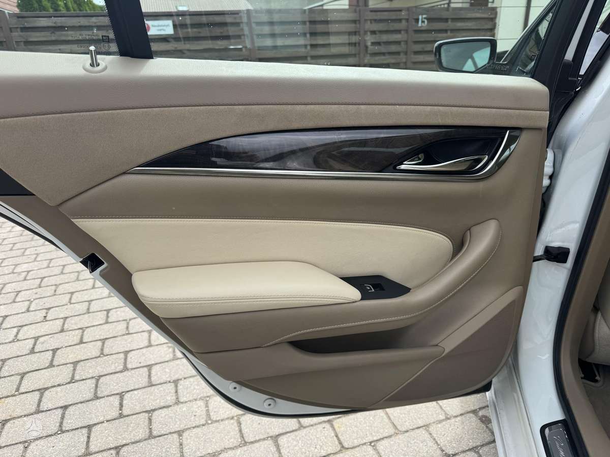 Cadillac CTS, 2.0 l., Седан