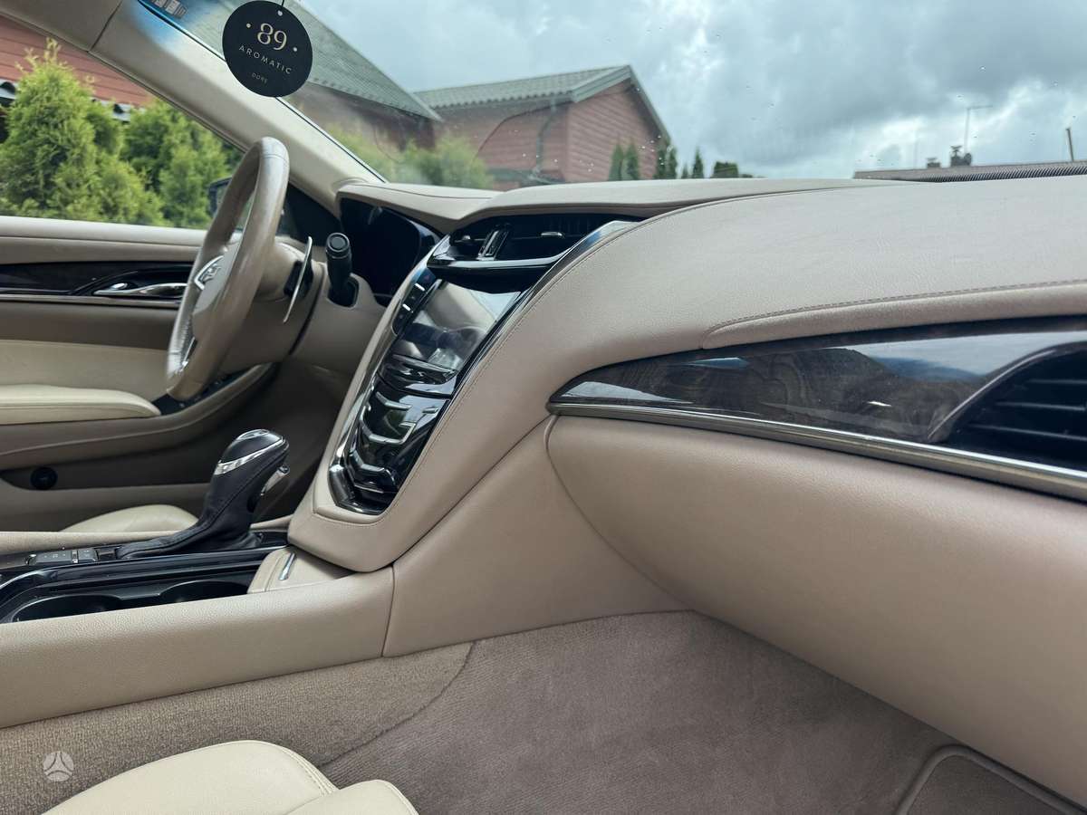 Cadillac CTS, 2.0 l., Седан