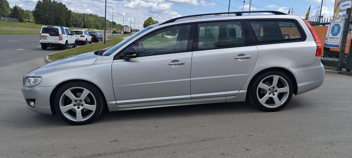 Volvo V70, 2.0 l., Универсал