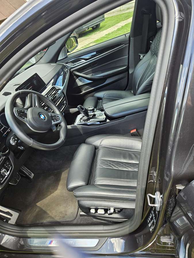 BMW M550, 4.4 l., Седан