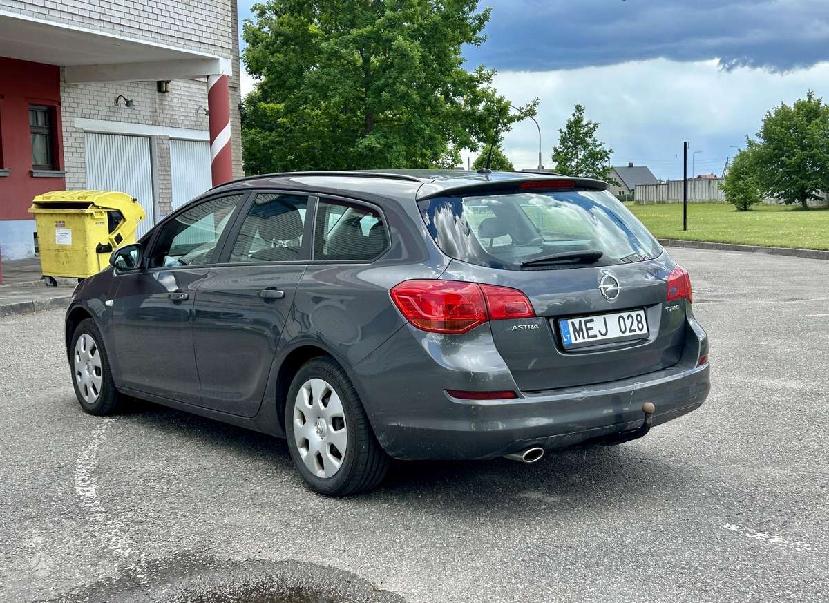 Opel Astra, 1.4 l., Универсал
