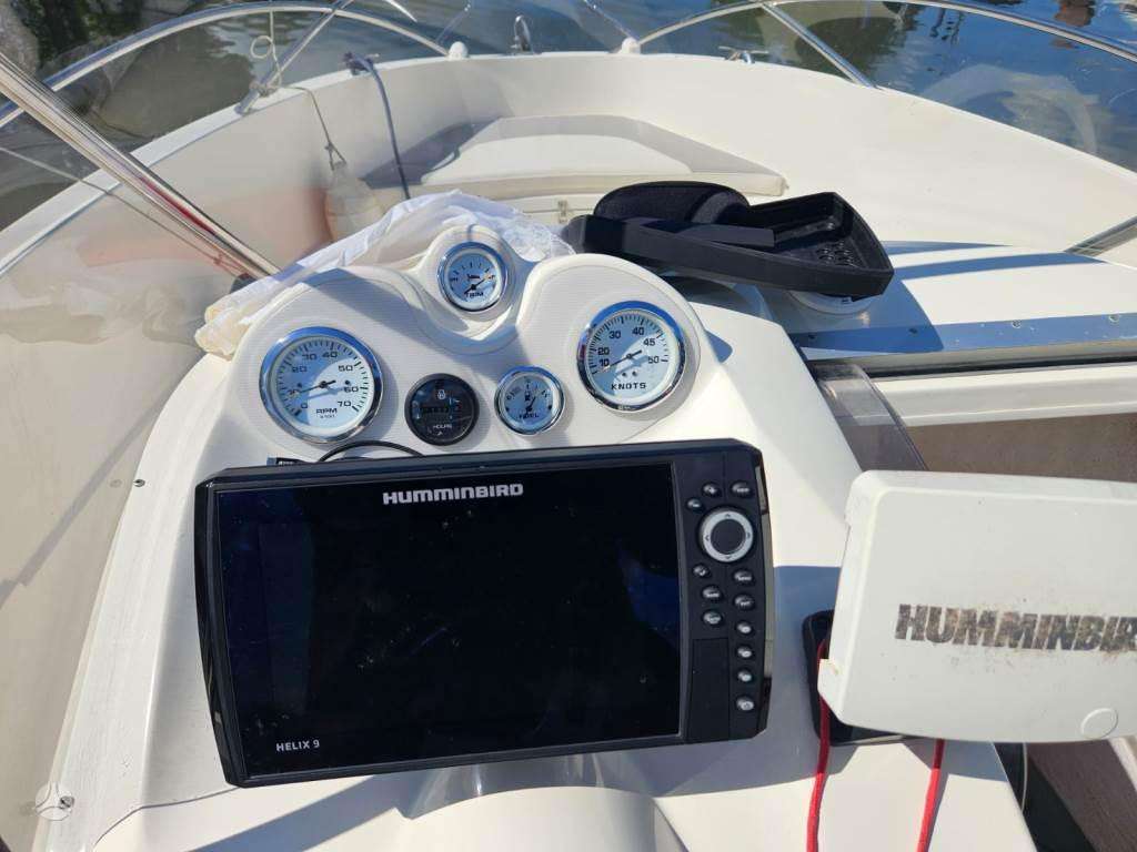 Quicksilver 635 Commander, yachts / cruisers