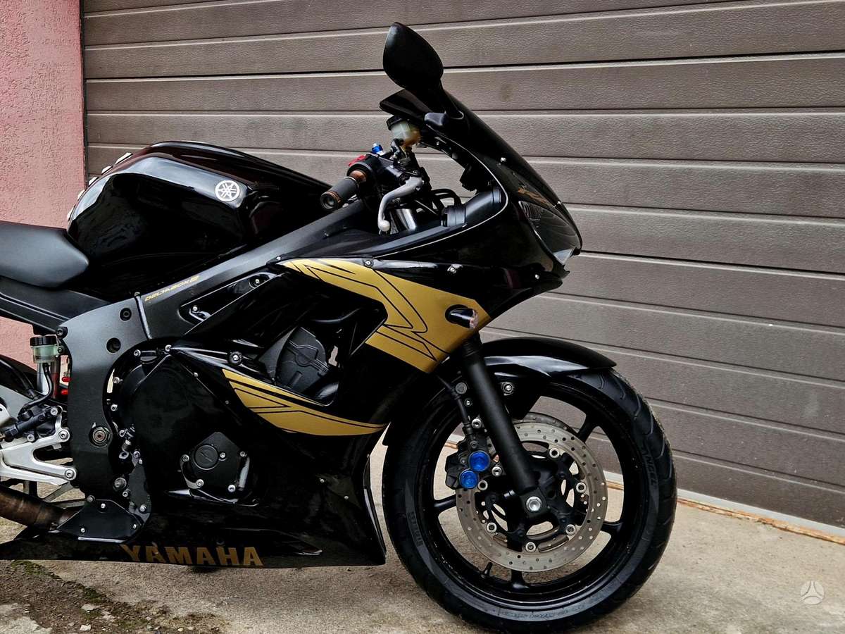 Yamaha R6 600cc, superbikes