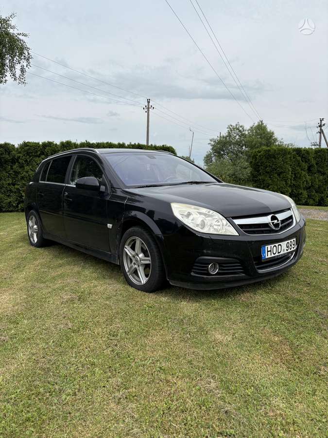 Opel Signum, 1.9 l., hatchback