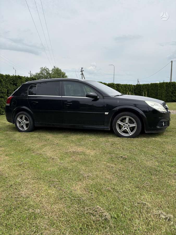 Opel Signum, 1.9 l., hatchback