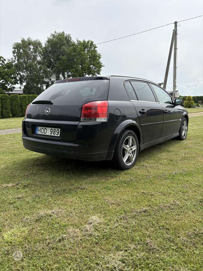 Opel Signum, 1.9 l., hatchback