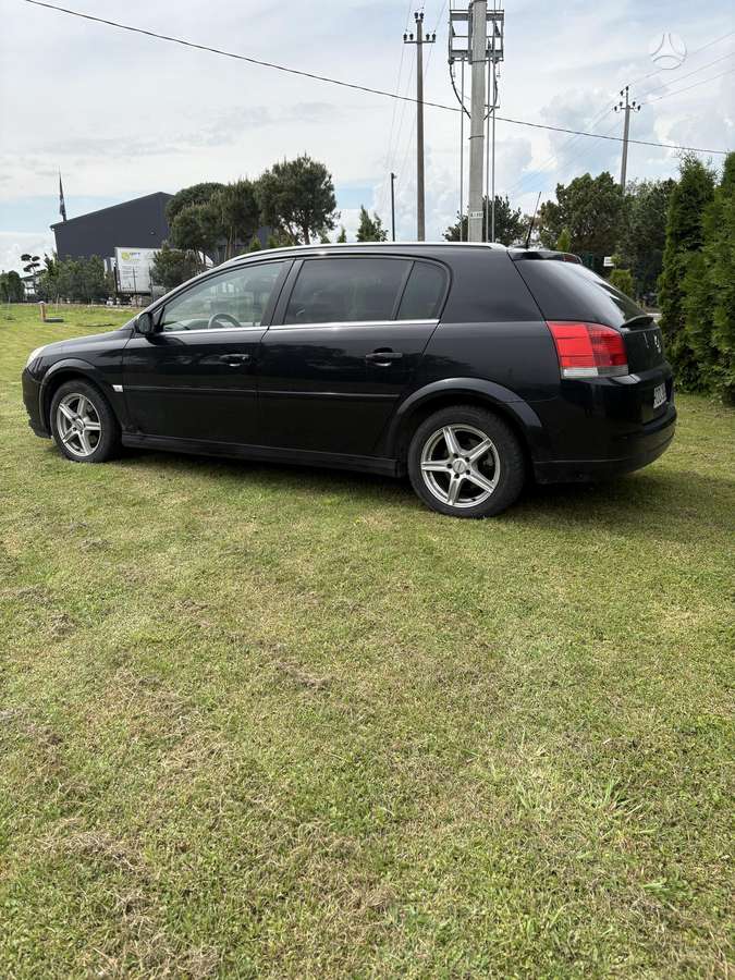 Opel Signum, 1.9 l., hatchback