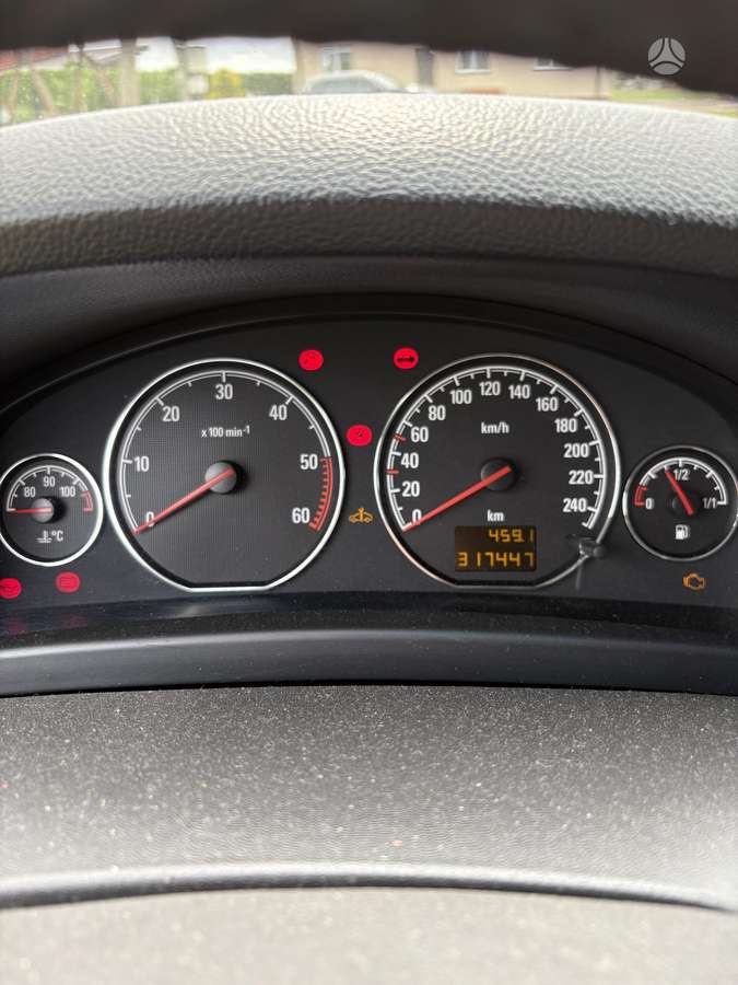 Opel Signum, 1.9 l., hatchback