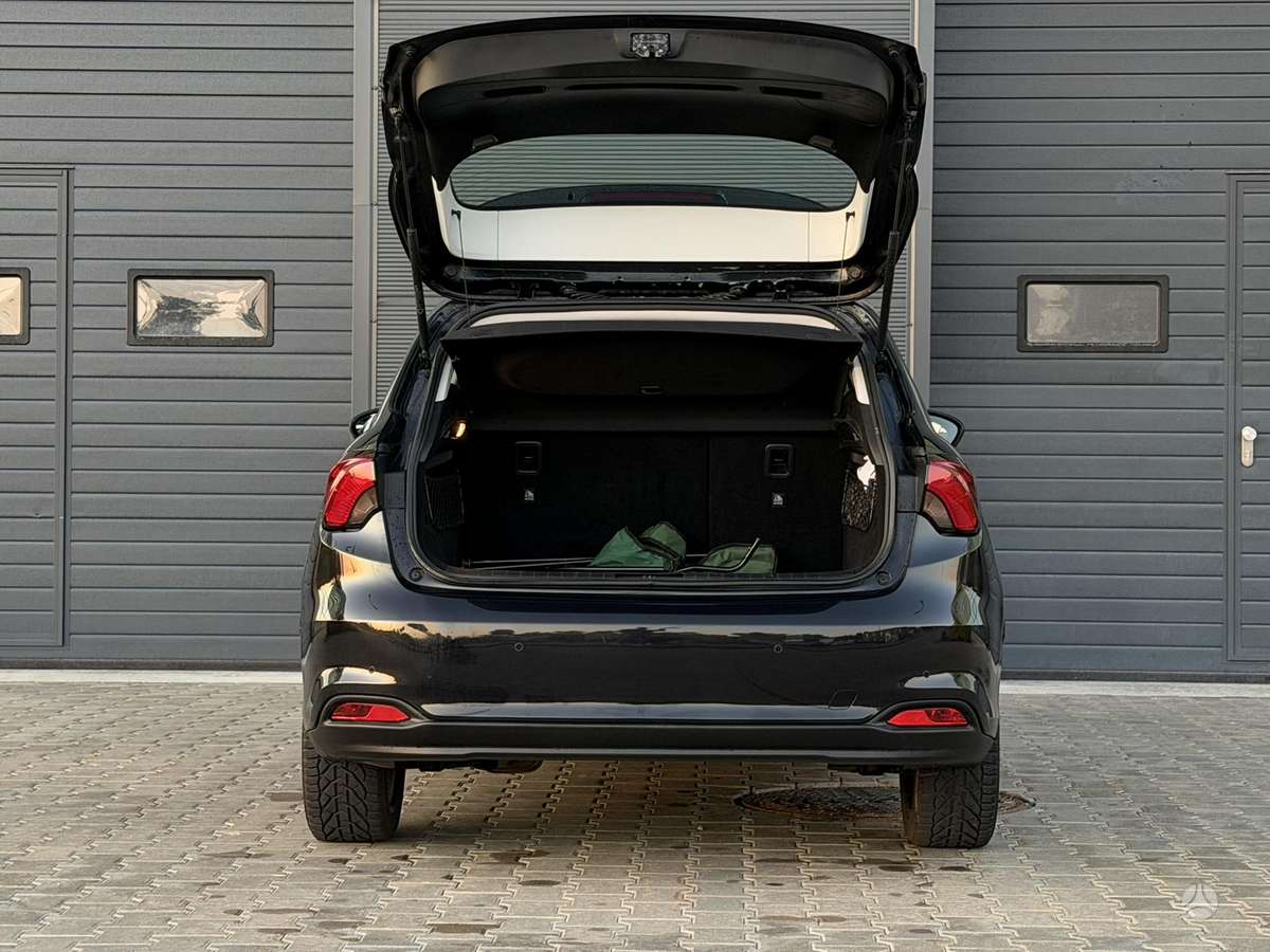 Fiat Tipo, 1.6 l., hatchback