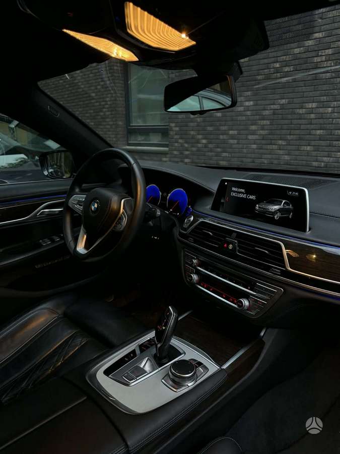 BMW 730, 3.0 l., Седан