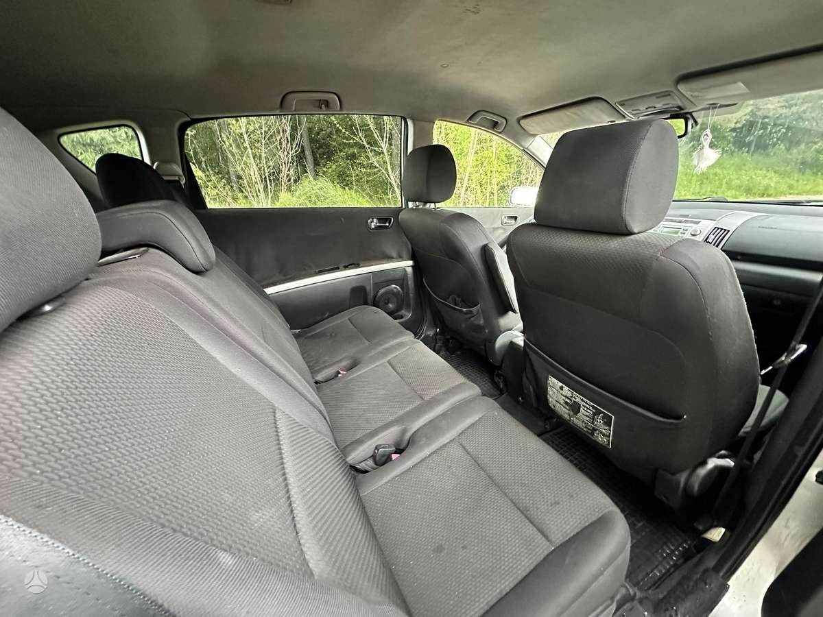 Toyota Corolla Verso - 11
