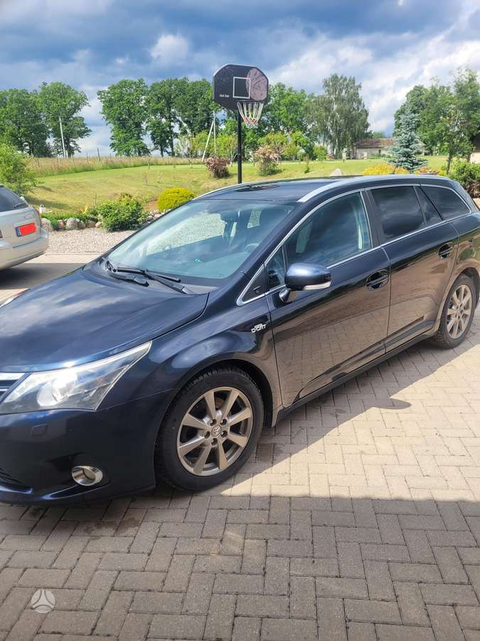 Toyota Avensis - 4