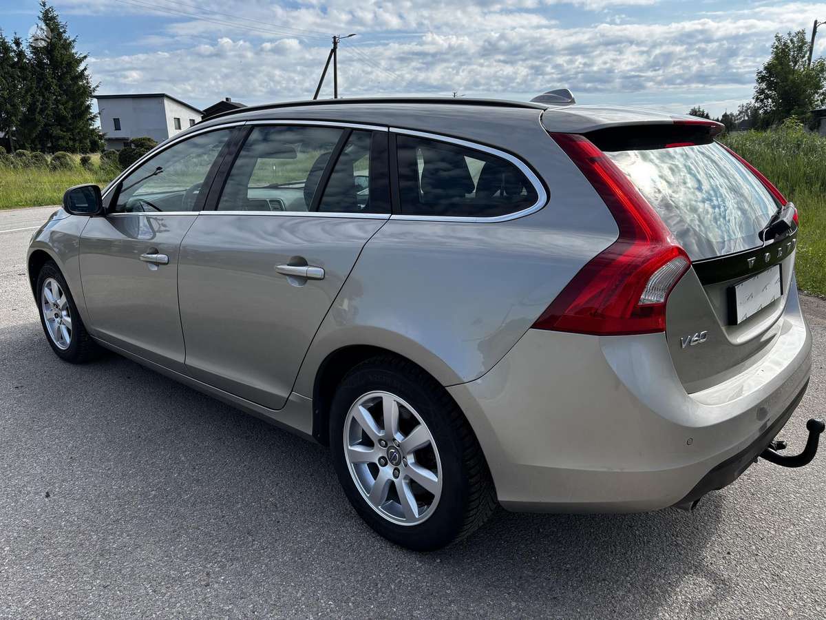 Volvo V60, 2.4 l., Универсал