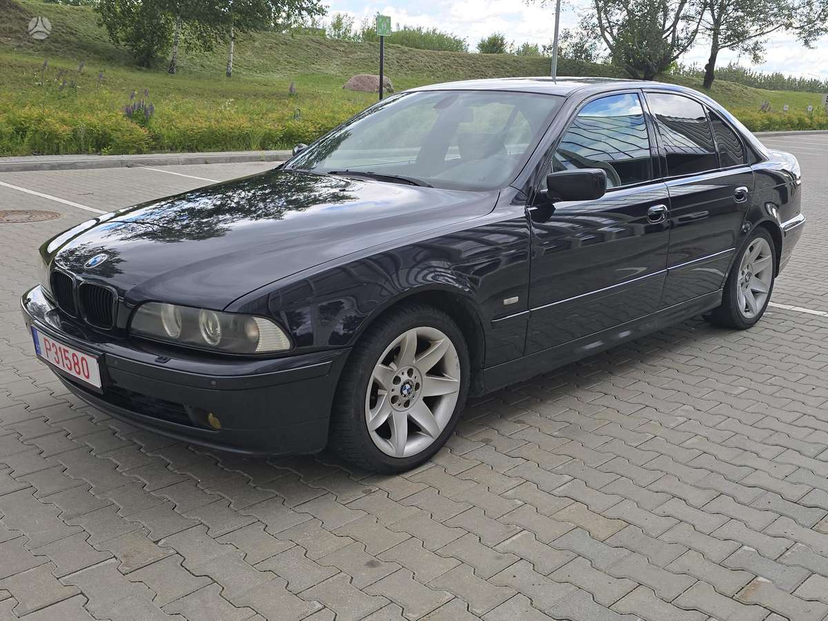 BMW 525, 2.5 l., Седан