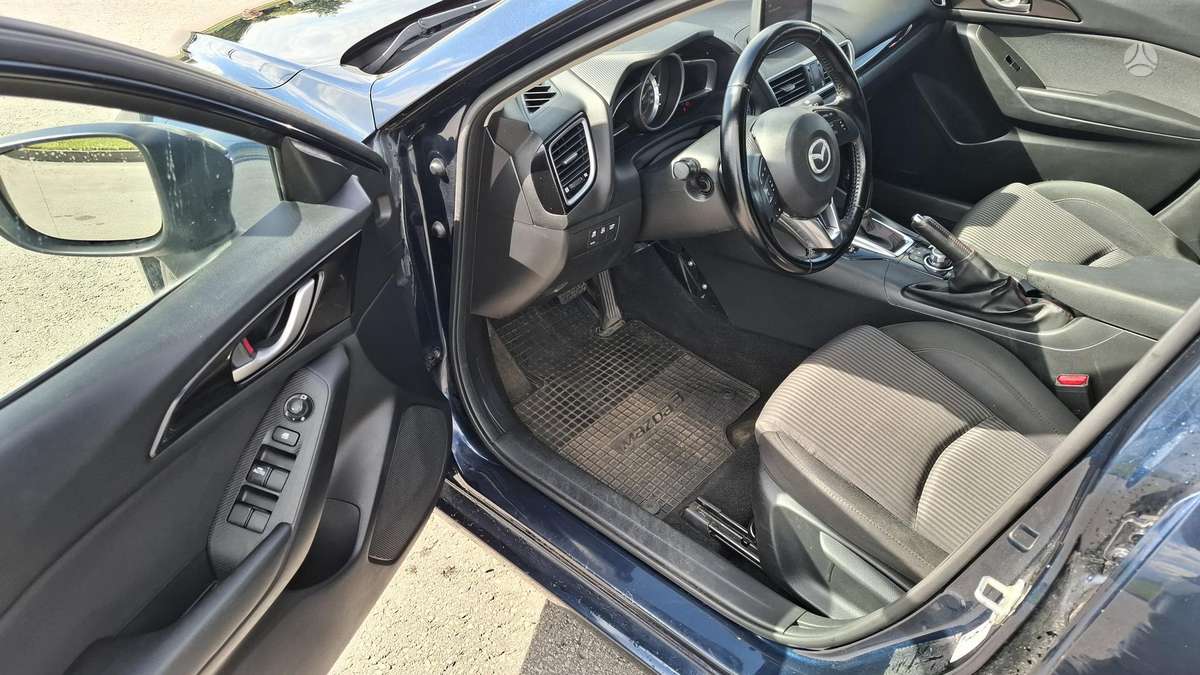 Mazda 3, 2.2 l., hatchback