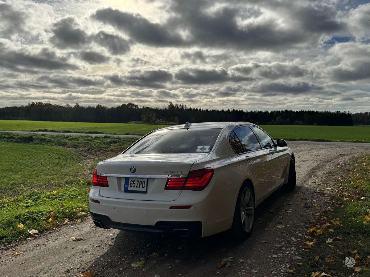 BMW 740, 3.0 l., Седан