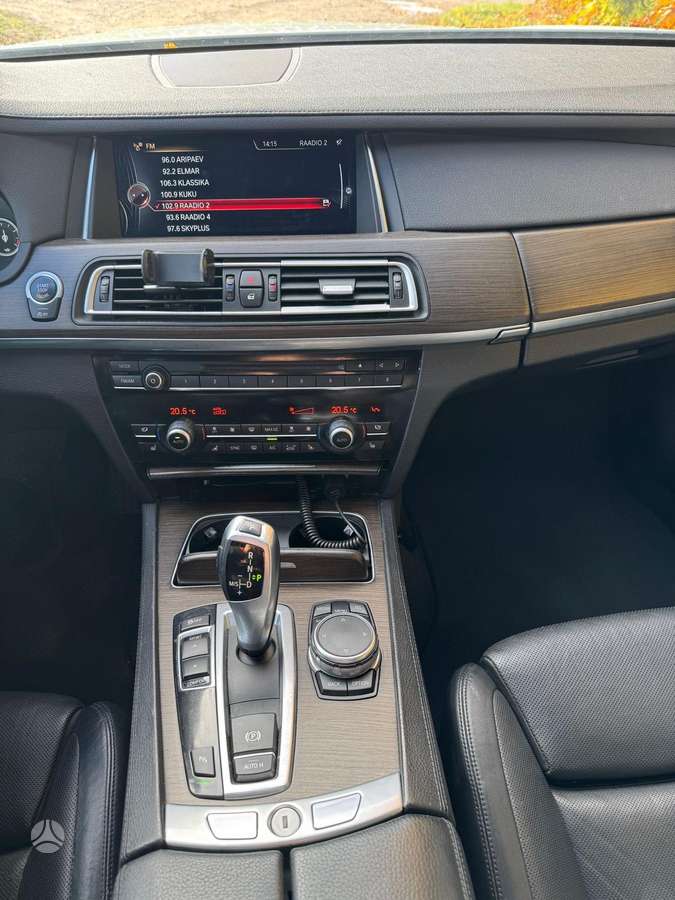 BMW 740, 3.0 l., Седан