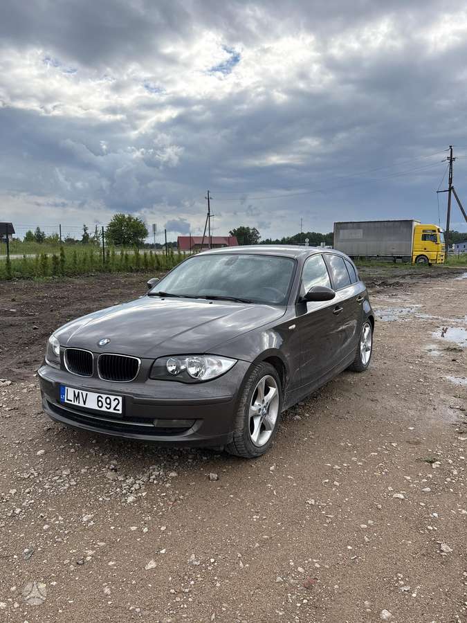 BMW 118, 2.0 l., hatchback