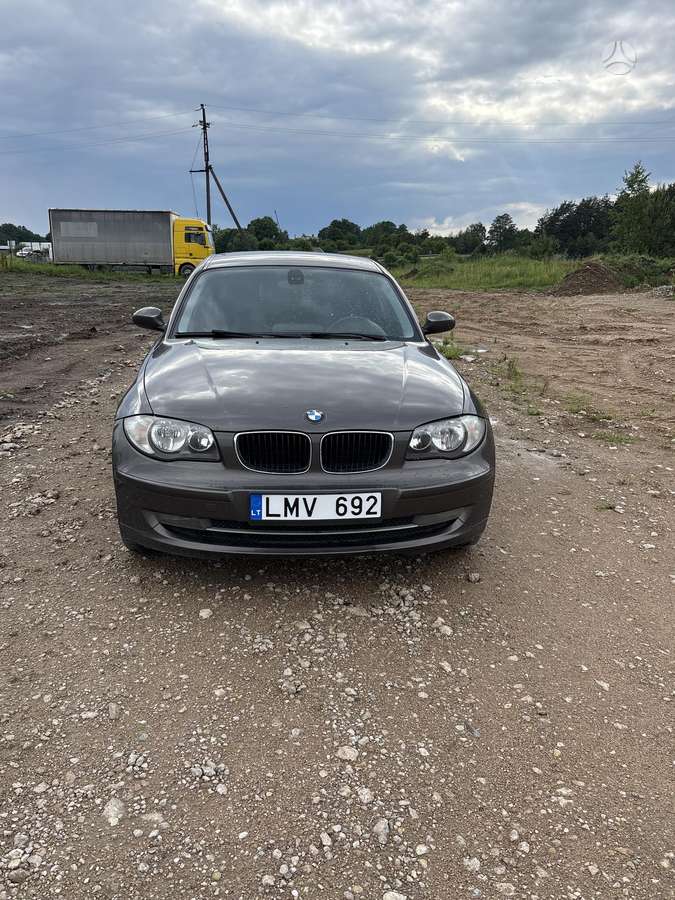 BMW 118, 2.0 l., hatchback