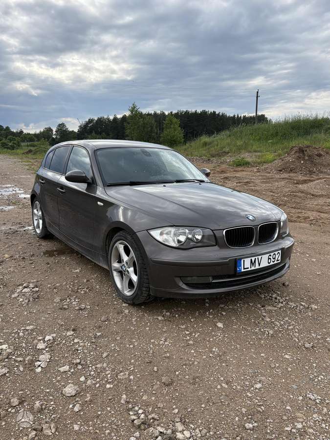 BMW 118, 2.0 l., hatchback