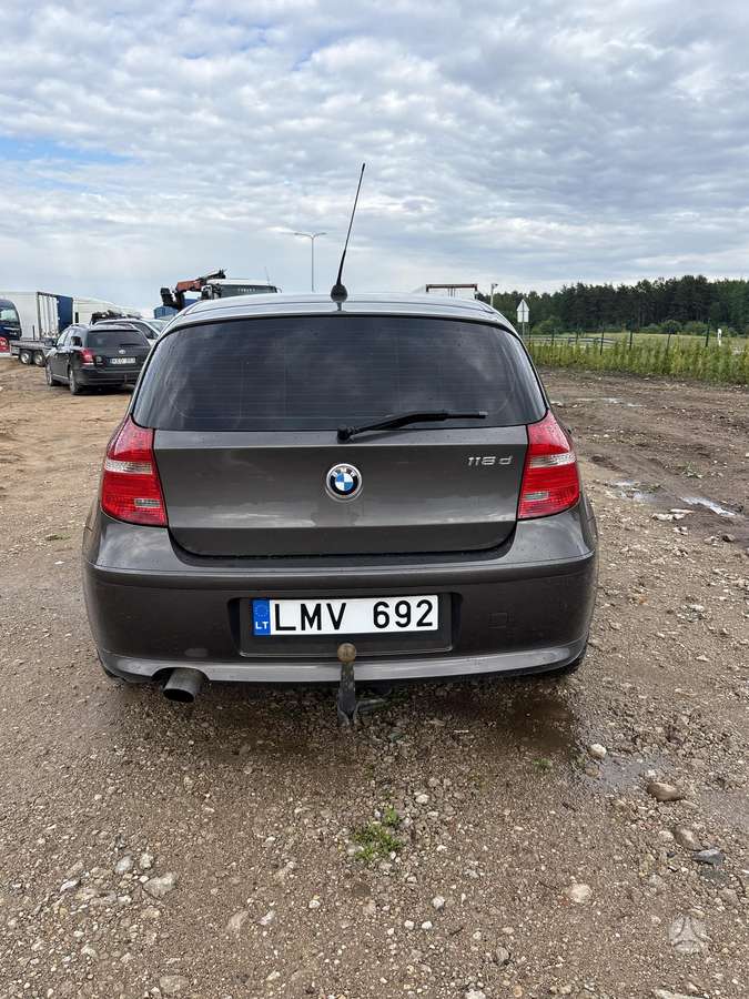 BMW 118, 2.0 l., hatchback
