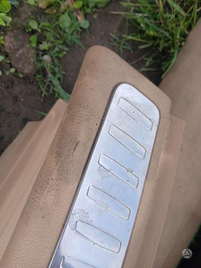 Porsche Macan kėbulo dalys