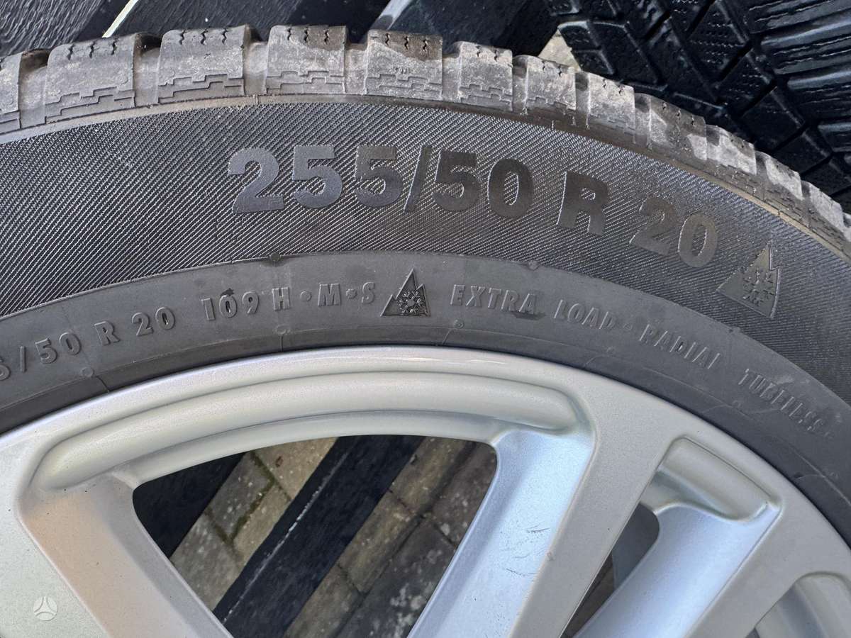 Audi Q7, lengvojo lydinio, R20