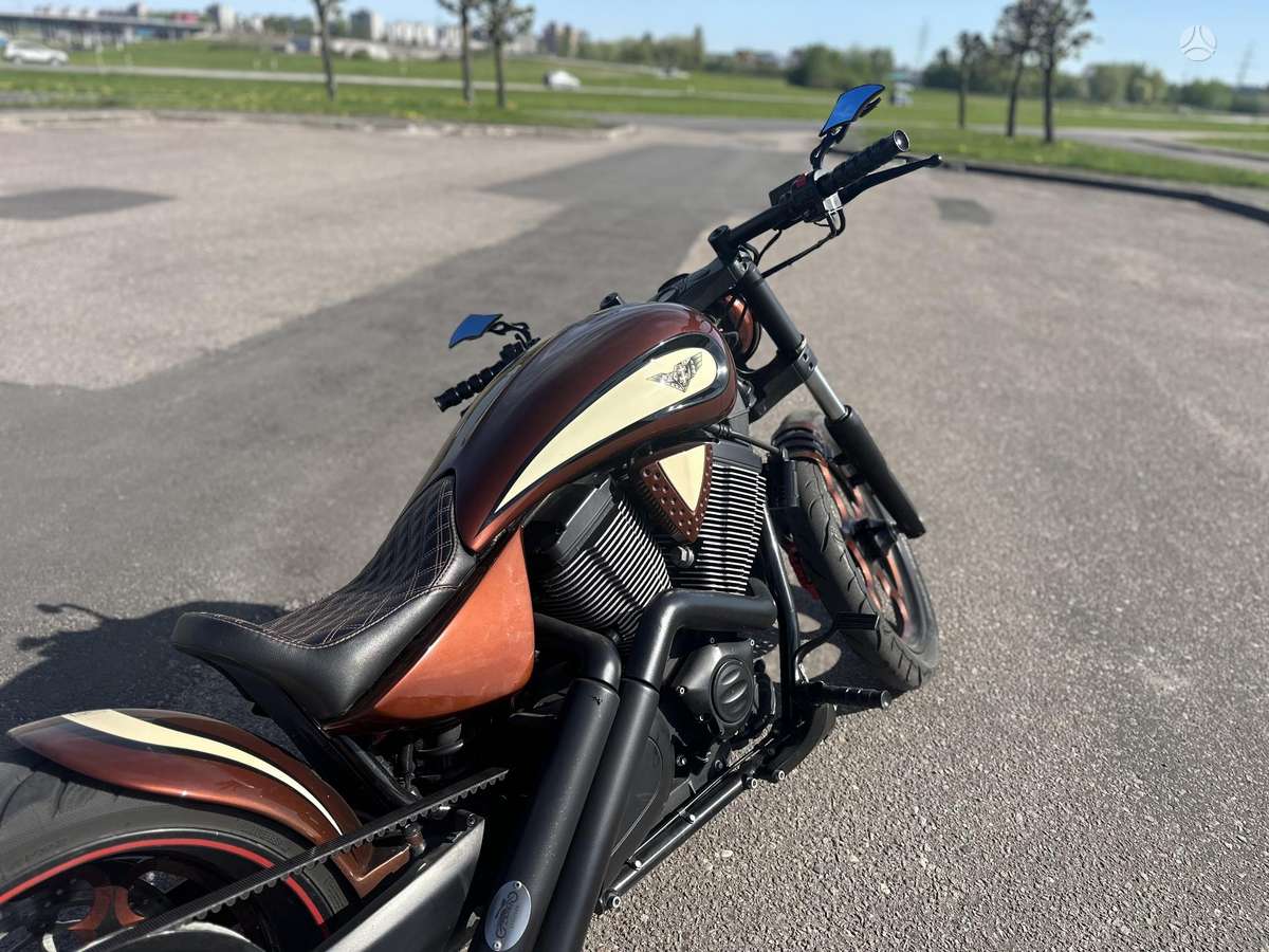 Victory Jackpot 1634cc, choppers