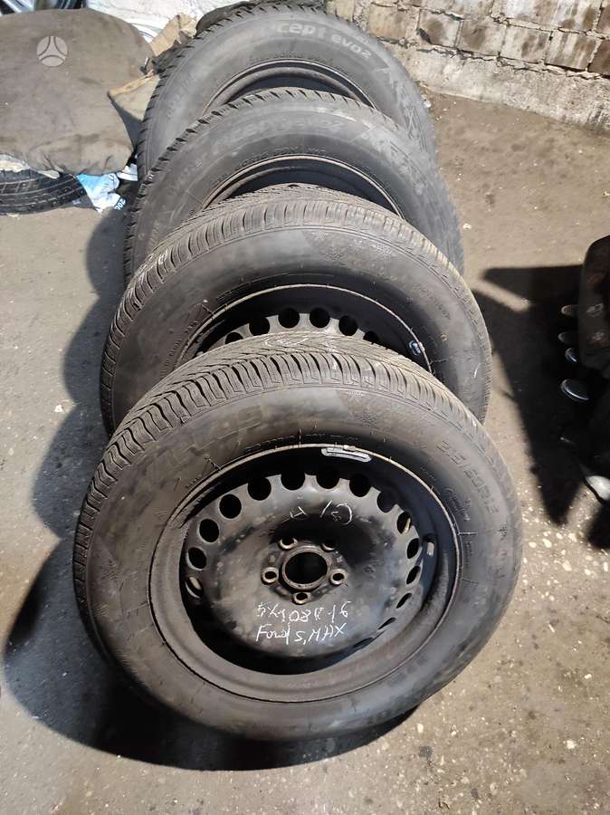 Michelin, žieminės 215/60 R16