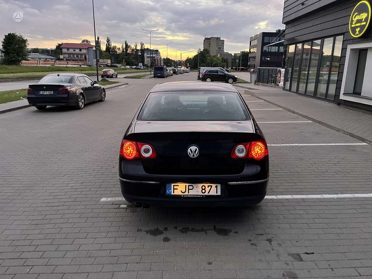 Volkswagen Passat - 7
