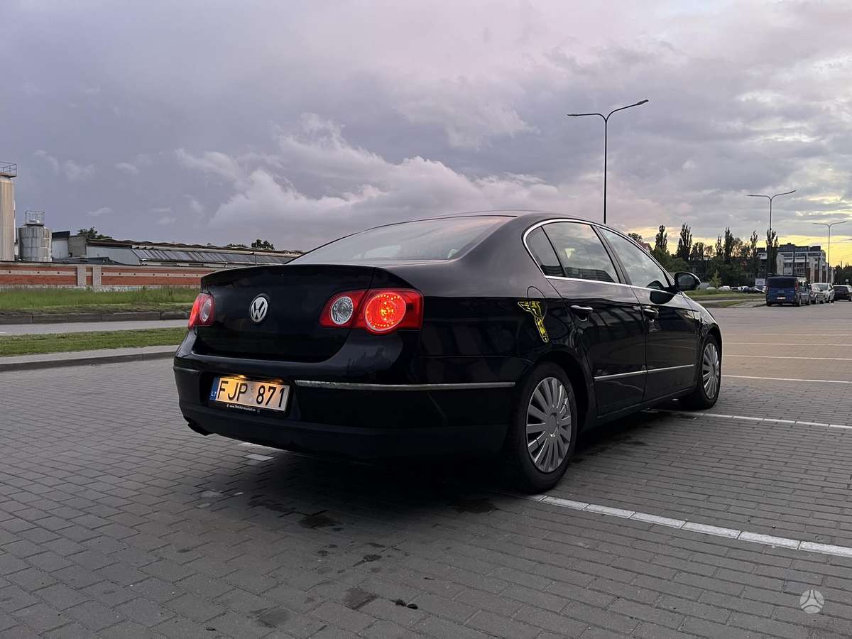 Volkswagen Passat - 8