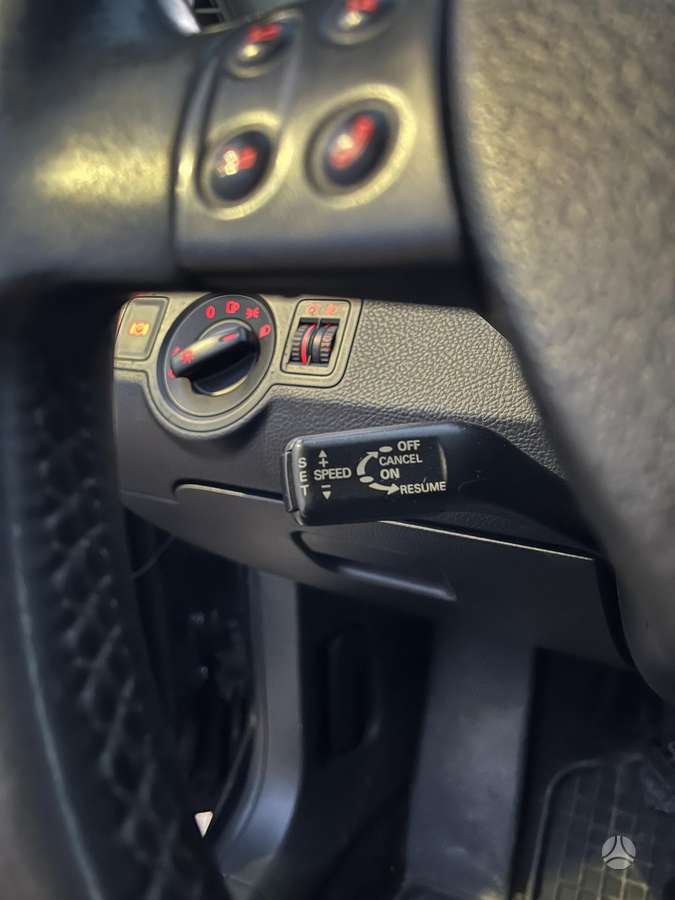 Volkswagen Passat - 12
