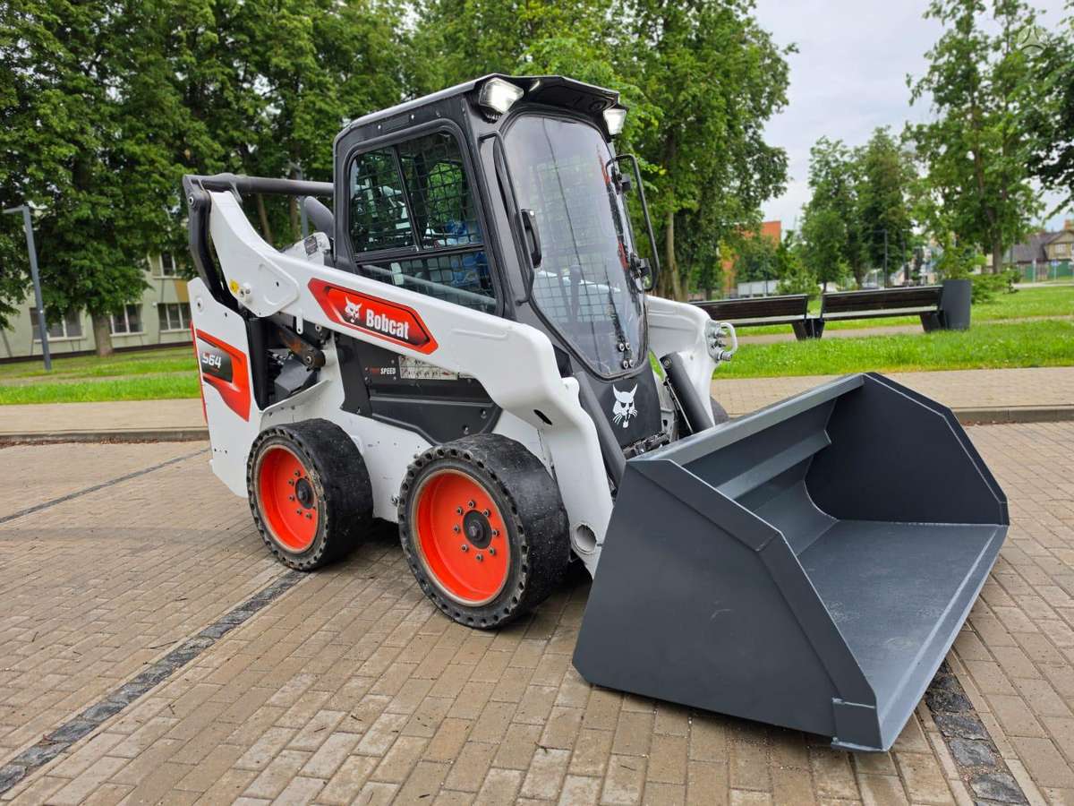 Bobcat S66, mini loaders