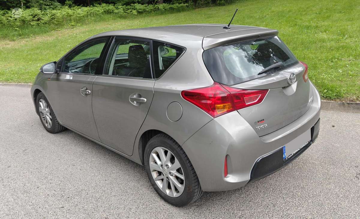 Toyota Auris - 3