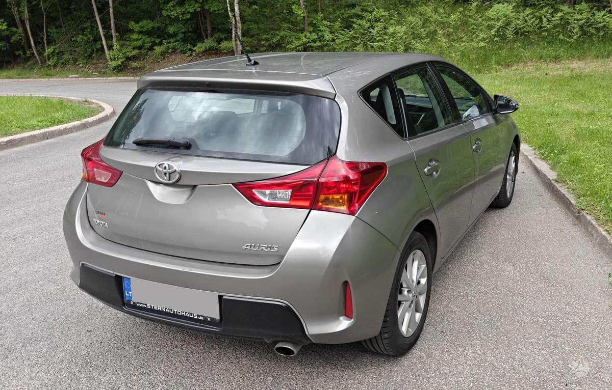 Toyota Auris - 4