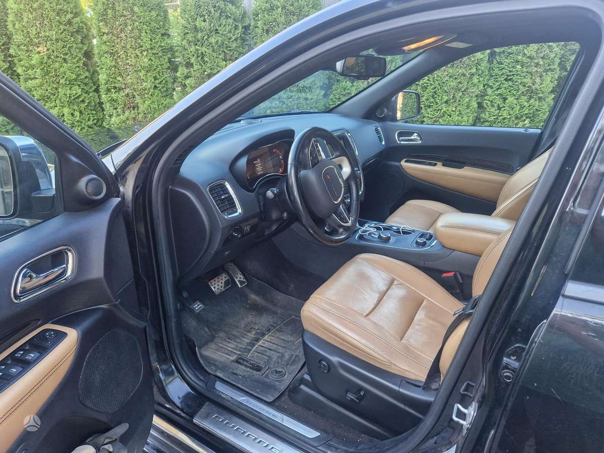 Dodge Durango, 5.7 l., off-road / crossover