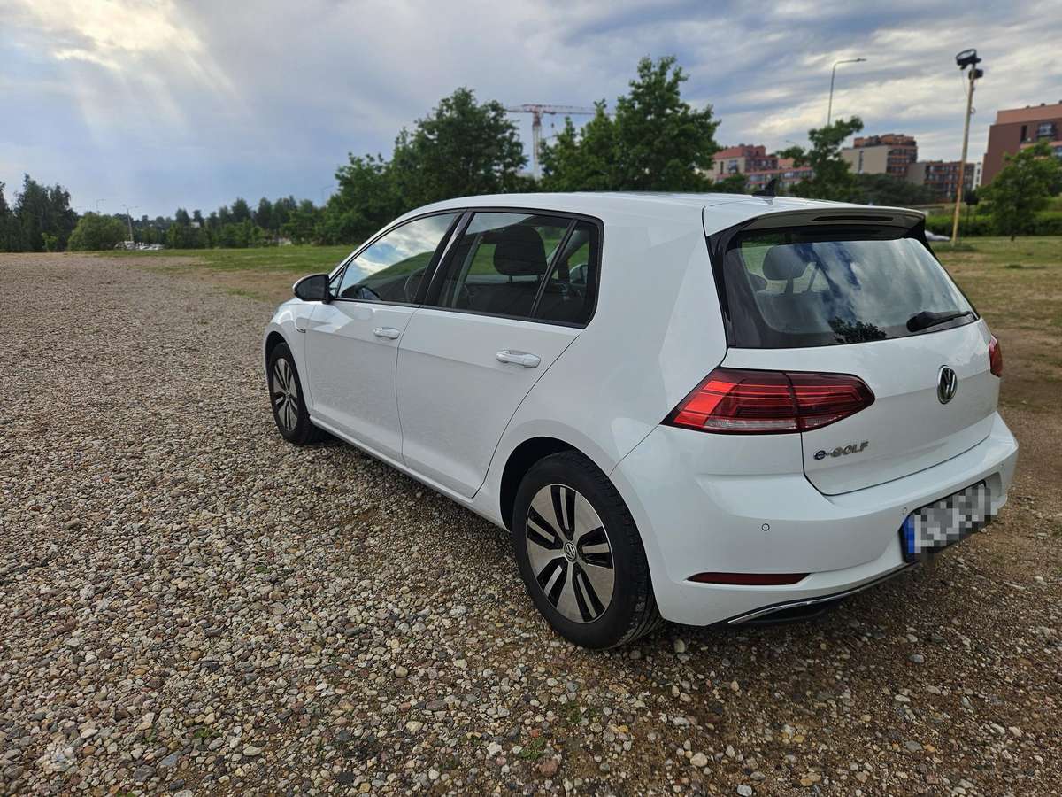 Volkswagen Golf, 36 kWh, hatchback